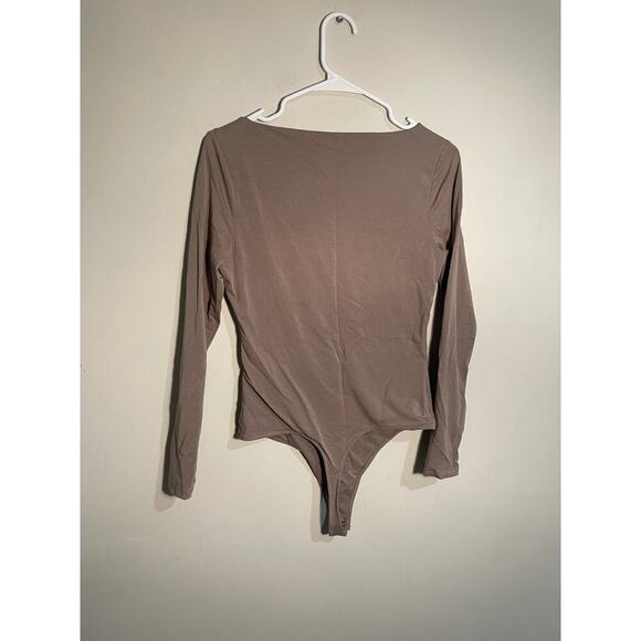 Abercrombie & Fitch A&F Modal Blend Collection Taupe Long‎ Sleeve Basic Bodysuit - Picture 5 of 10
